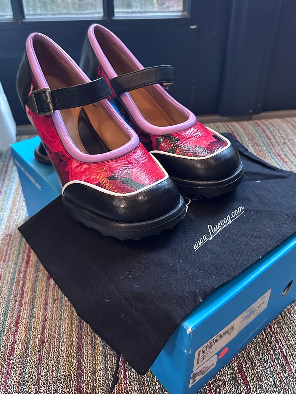 Fluevog NEARLY NEW Mini Gorgeous black/patent red floral MJ heel -9.5 (fits 9)